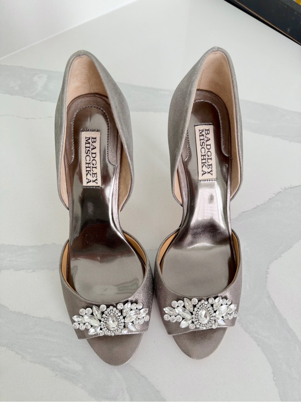 Badgley Mischka Silver Crystal-Embellished Peep-Toe Heels - 7.5